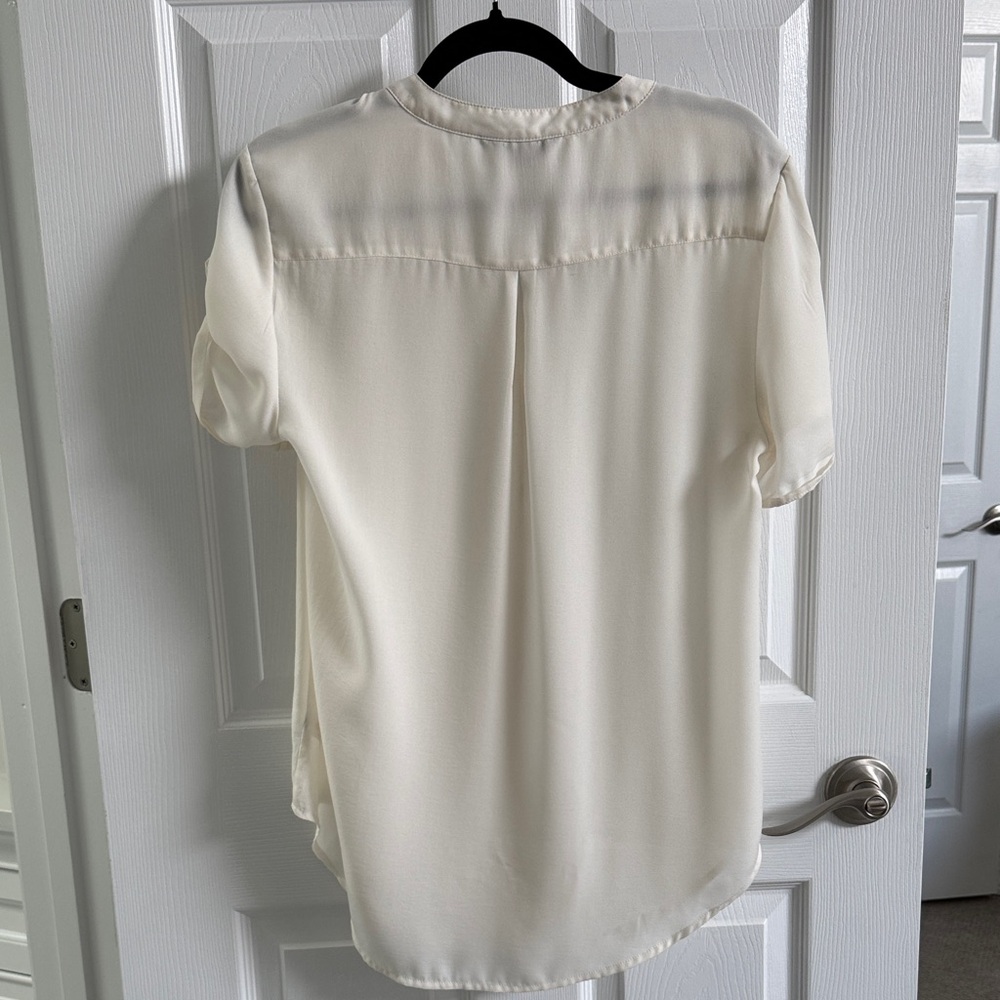 Express Women's Cream Button-Down Blouse - Picture 4 of 4